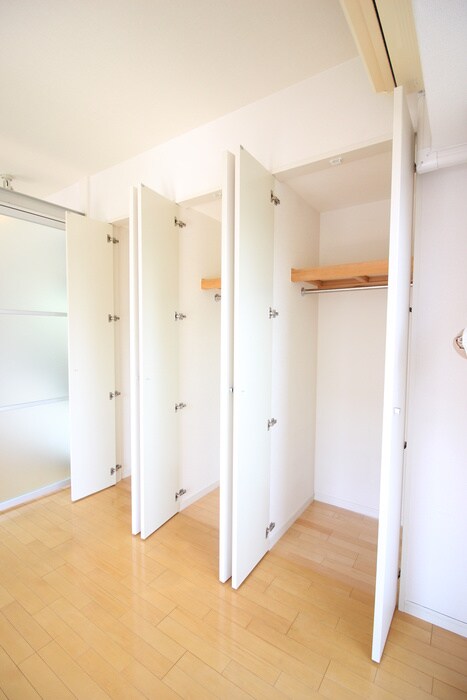 物件内観写真15　(収納)