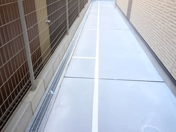 物件外観写真6　(駐輪場)