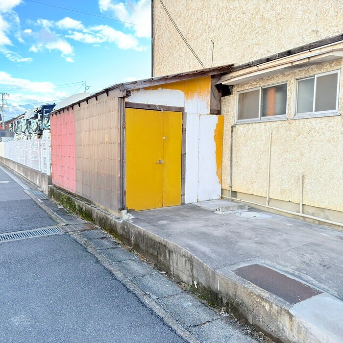 物件外観写真4　(建物設備)