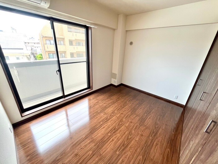 物件内観写真8　(居室)