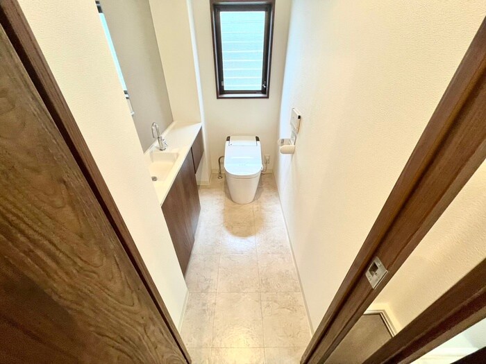 物件内観写真11　(トイレ)