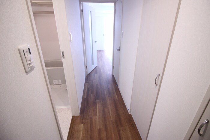 物件内観写真20　(廊下)