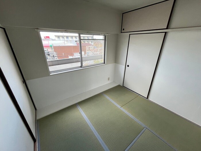 物件内観写真10　(居室)