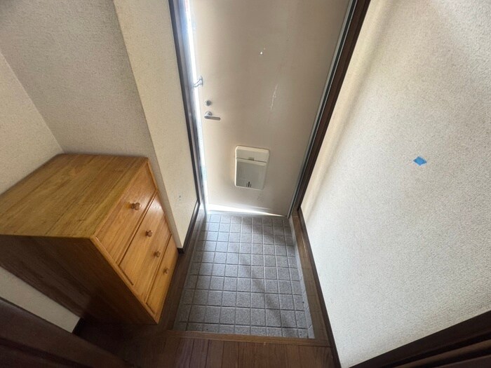 物件内観写真15　(玄関)