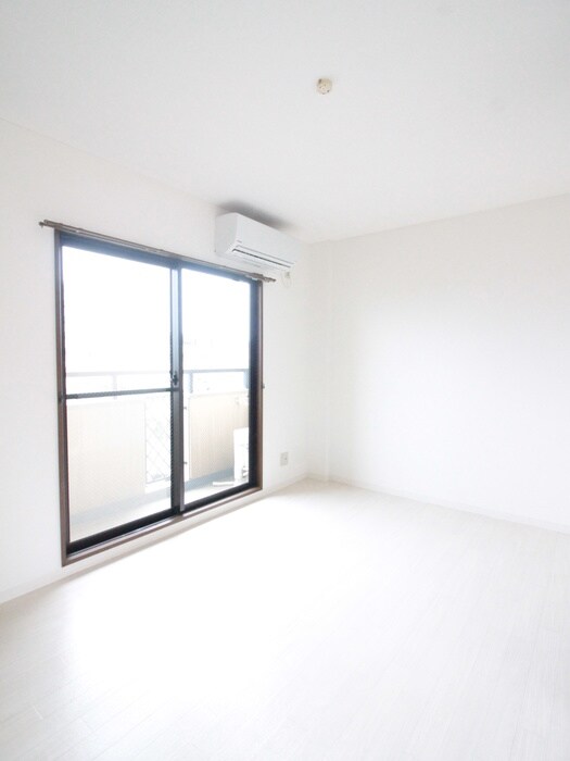 物件内観写真11　(居室)