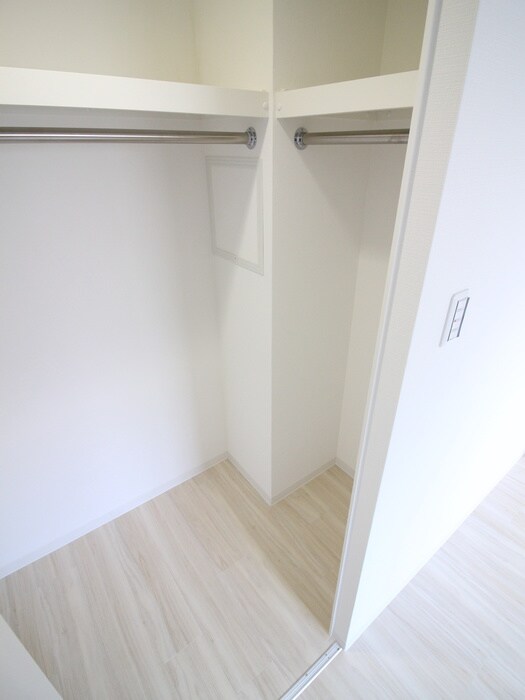 物件内観写真11　(収納)