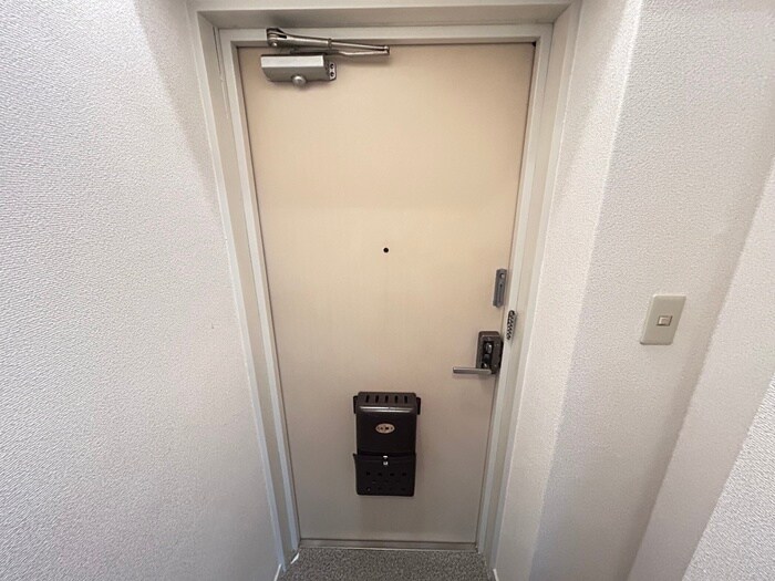 物件内観写真21　(玄関)