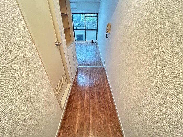 物件内観写真22　(廊下)