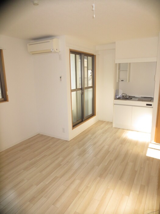 物件内観写真5　(居室)