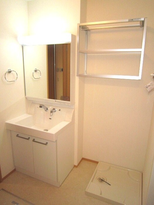 物件内観写真12　(洗面)