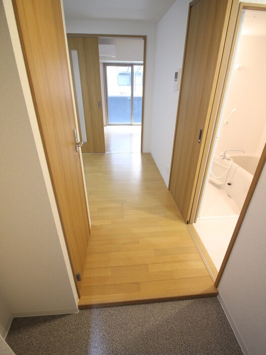 物件内観写真8　(廊下)