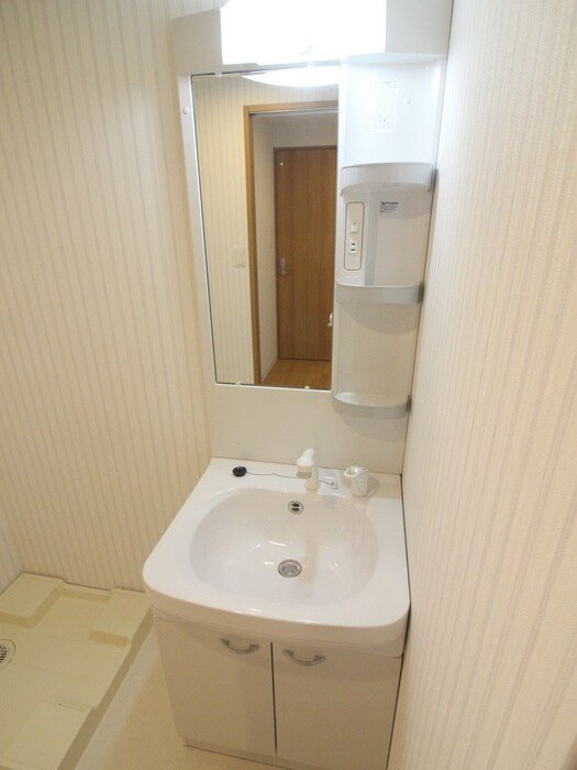 物件内観写真8　(洗面)