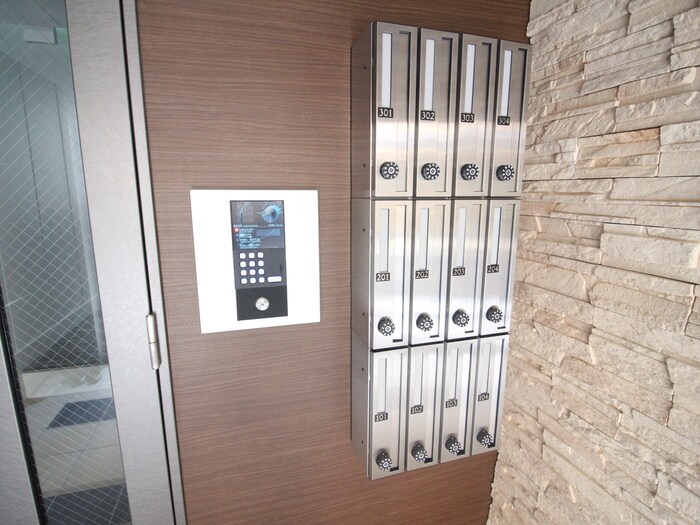 物件外観写真4　(建物設備)