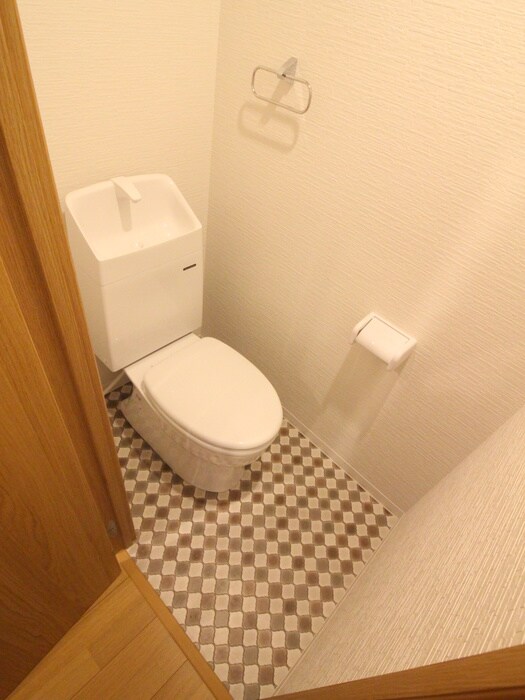 物件内観写真11　(トイレ)