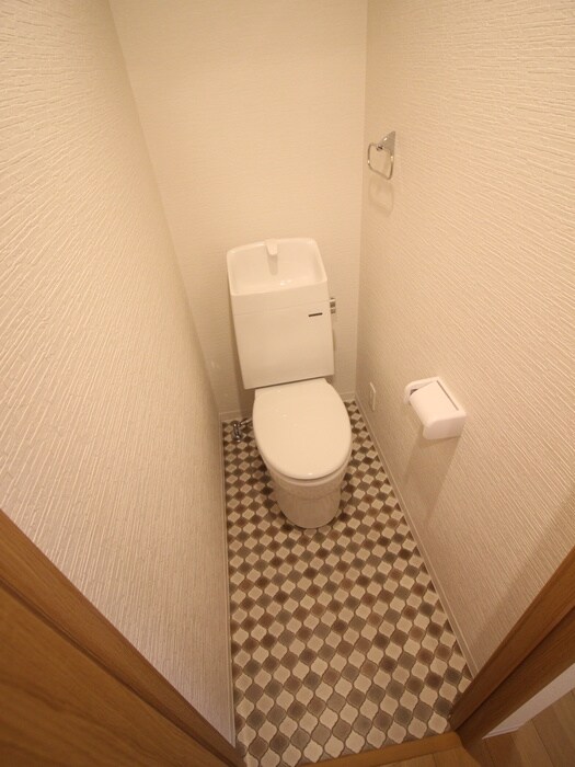 物件内観写真12　(トイレ)