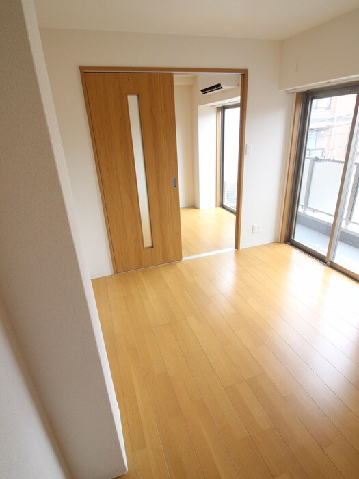 物件内観写真14　(居室)