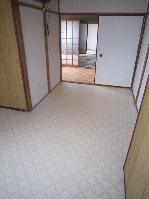 物件内観写真10　(居室)