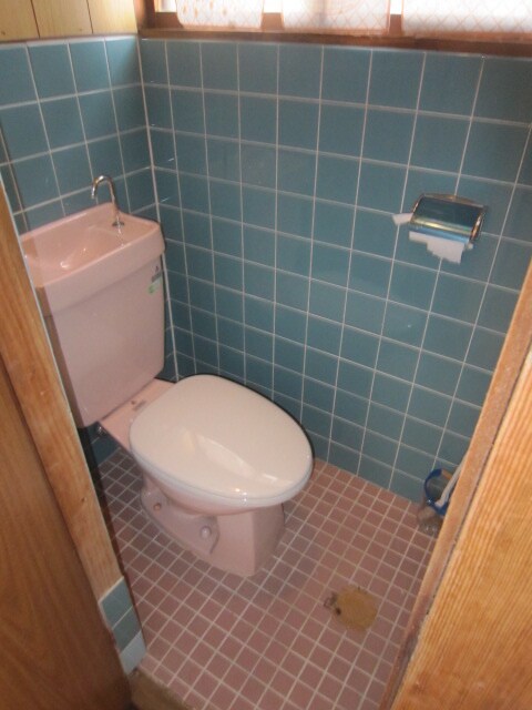 物件内観写真11　(トイレ)