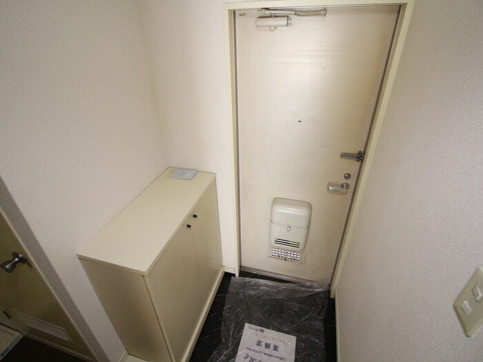 物件内観写真15　(玄関)