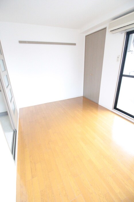 物件内観写真15　(居室)