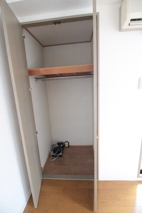 物件内観写真16　(収納)
