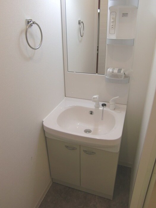 物件内観写真8　(洗面)