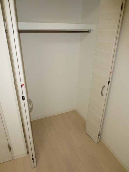 物件内観写真11　(収納)