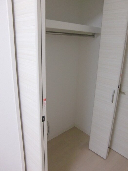 物件内観写真11　(収納)
