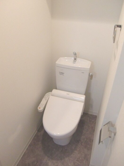 物件内観写真15　(トイレ)