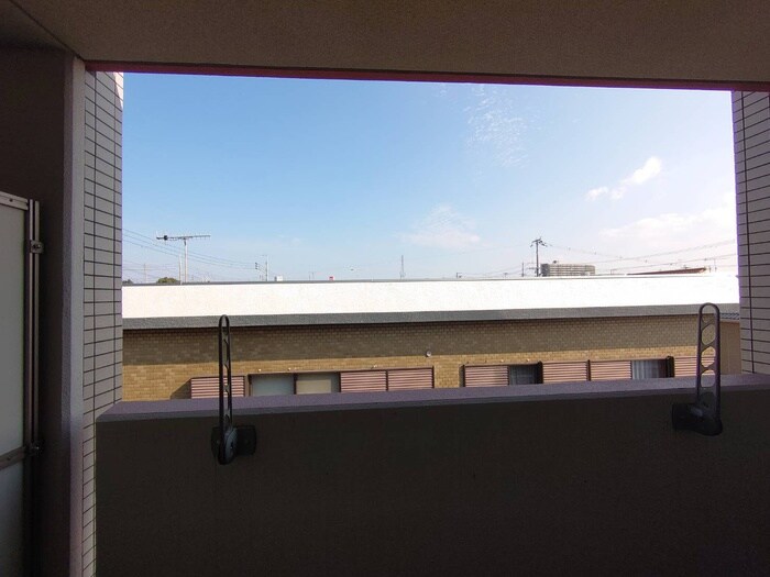 物件内観写真14　(室内からの展望)