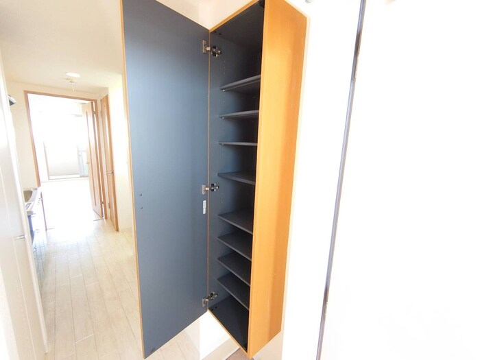 物件内観写真18　(靴箱)