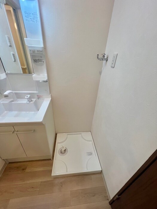 物件内観写真9　(洗濯機置場)