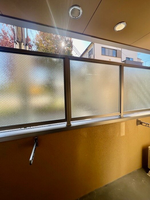 物件内観写真16　(室内からの展望)