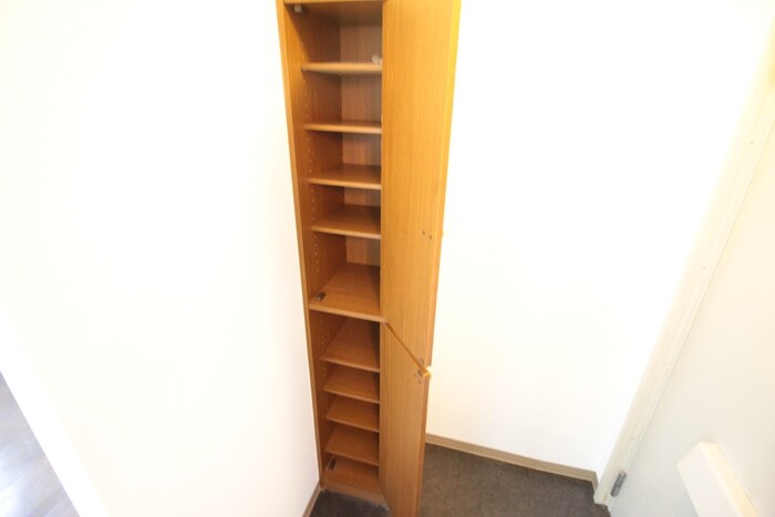 物件内観写真12　(靴箱)