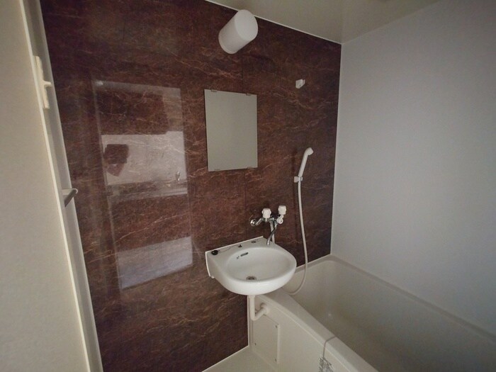 物件内観写真11　(洗面)