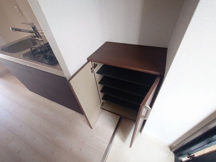 物件内観写真15　(靴箱)