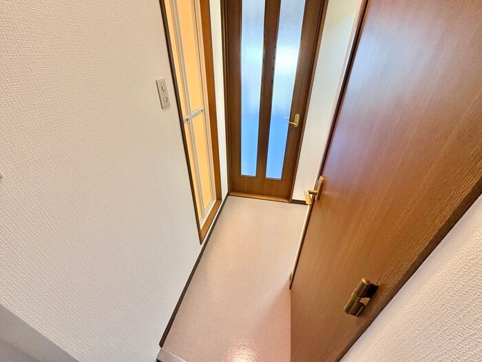 物件内観写真20　(廊下)