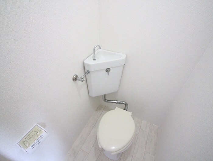 物件内観写真10　(トイレ)