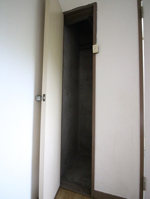 物件内観写真15　(収納)