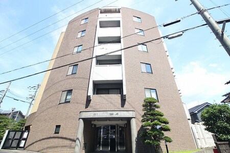 ﾛｰﾀﾘｰﾏﾝｼｮﾝ　ﾊﾟﾚ　ﾍﾞﾙﾌｫｰﾚ(301)外観写真