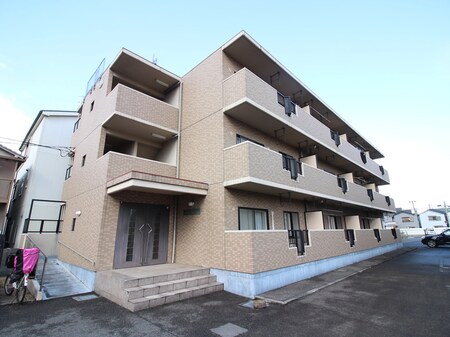 ヒ－ロ－マンション外観写真