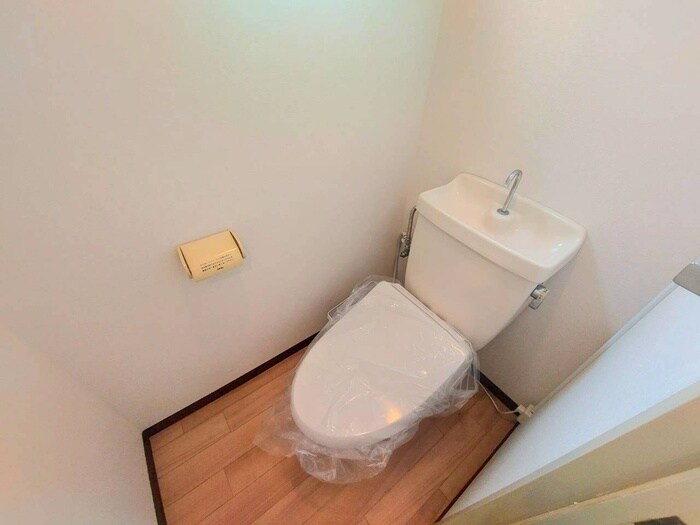 物件内観写真11　(トイレ)