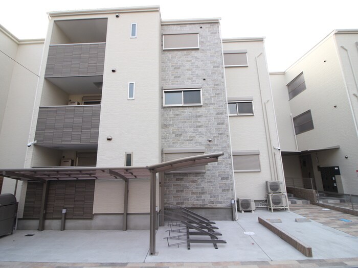 物件外観写真2　(外観写真)