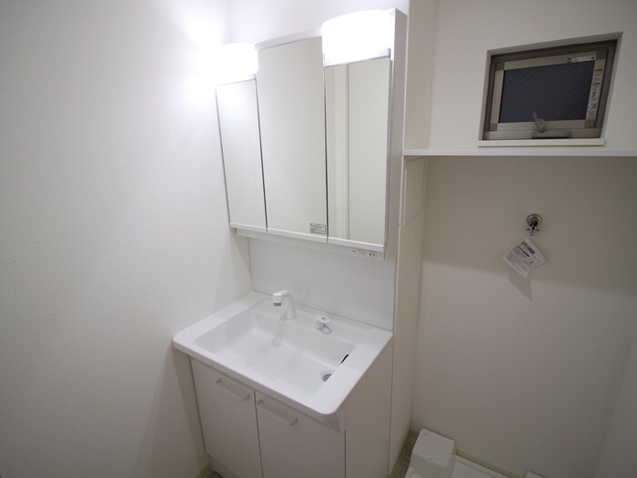 物件内観写真13　(洗面)