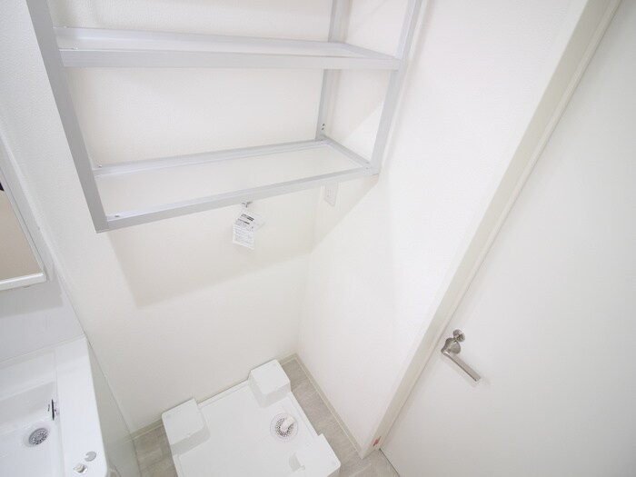 物件内観写真17　(洗濯機置場)