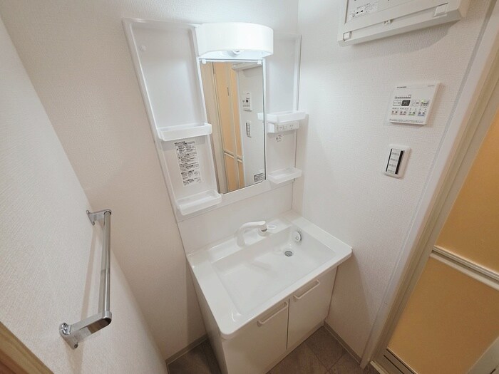 物件内観写真11　(洗面)