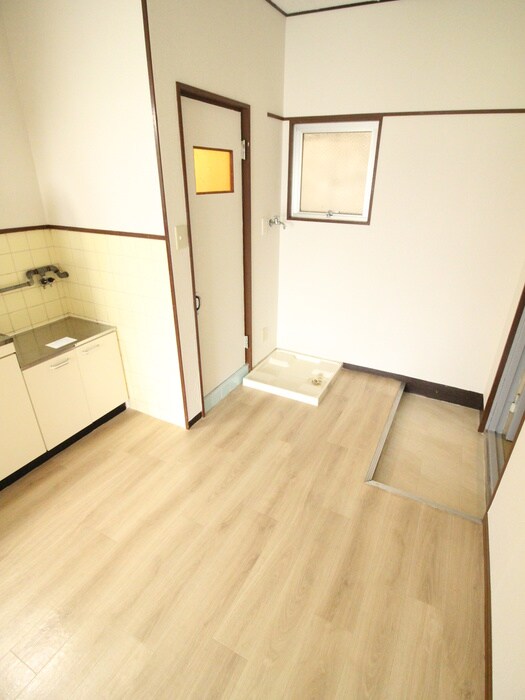 物件内観写真9　(居室)