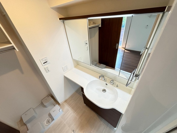 物件内観写真9　(洗面)