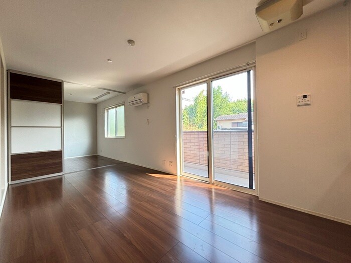 物件内観写真18　(居室)