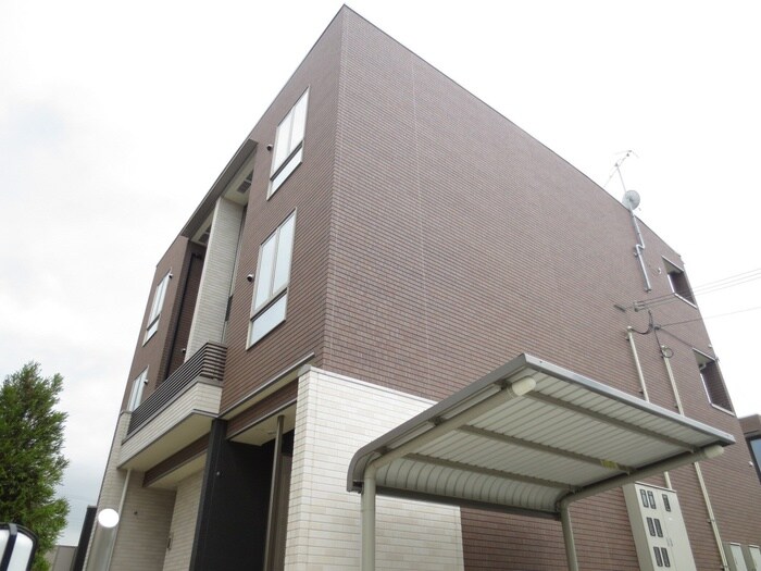 物件外観写真6　(駐輪場)